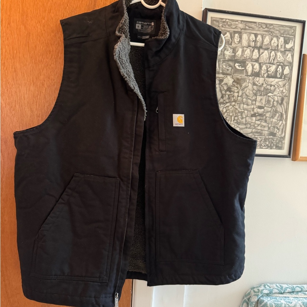 Carhartt “And Just Like That” season 3 (Sex and the City) Crew Vest Logo. Large
